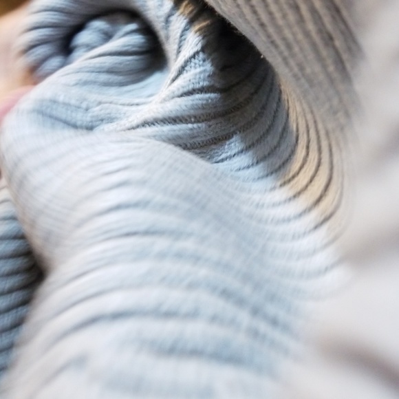 🛑⬇️ MICHAEL MICHAEL KORS Cowl Neck Sweater M - Picture 3 of 8